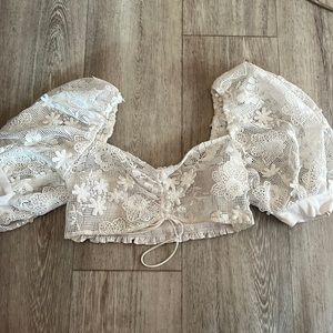 For love and lemons puff sleeve top